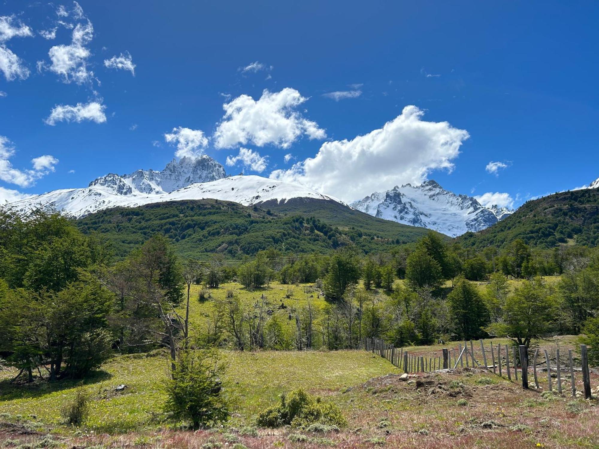 Хостел Quelen Patagonia Вилья-Серро-Кастильо Экстерьер фото