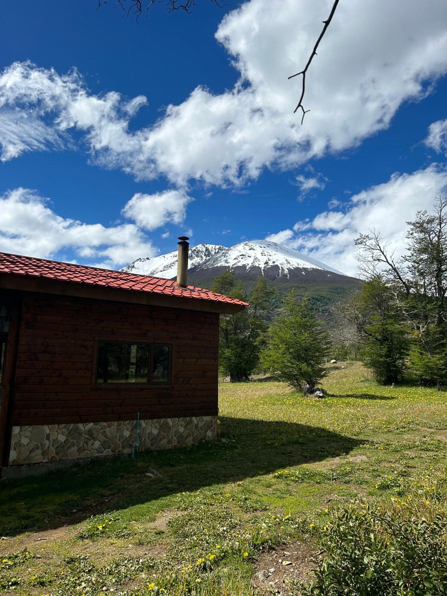 Хостел Quelen Patagonia Вилья-Серро-Кастильо Экстерьер фото